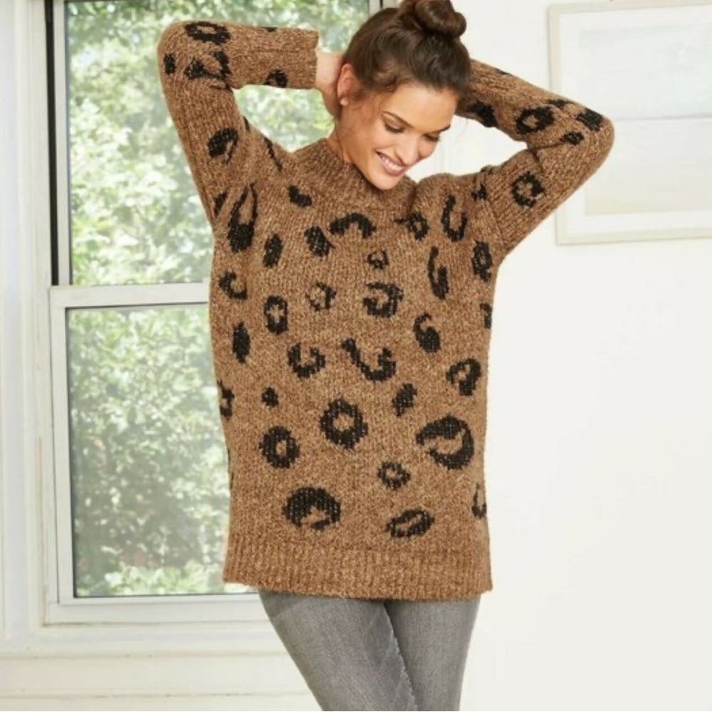 Universal Thread Mock Turtleneck Tunic Sweater Tan & Black Leopard Size XS